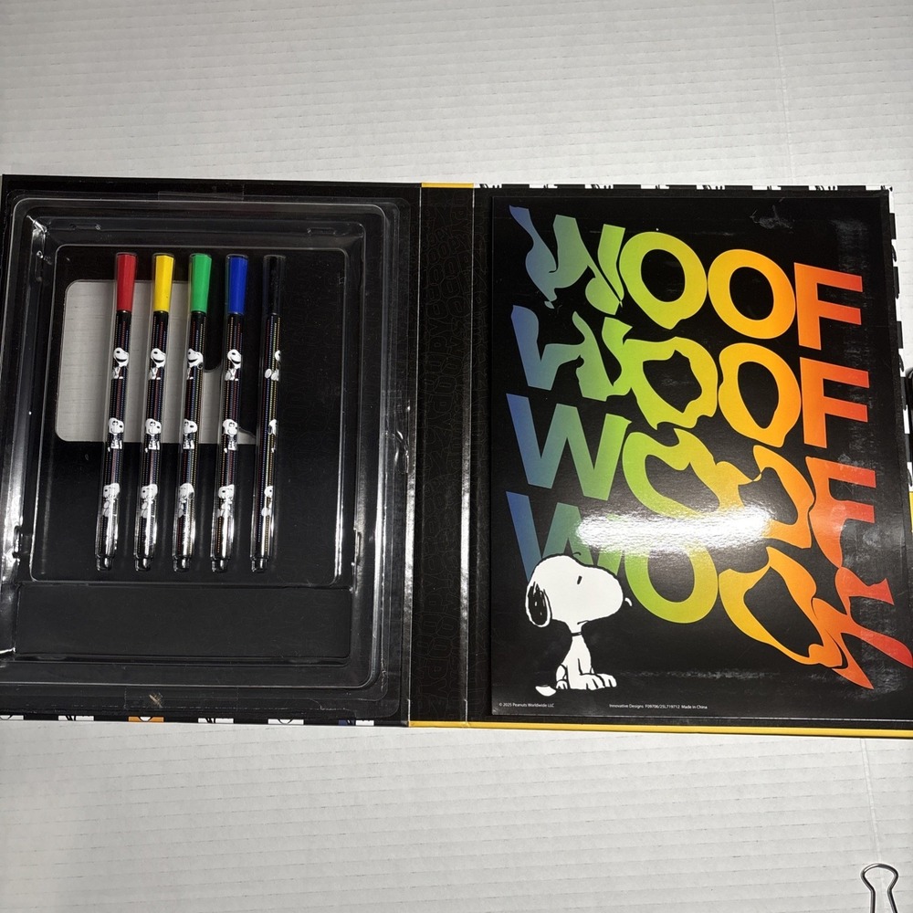 Peanuts Coloring Set - Picture 3 of 5